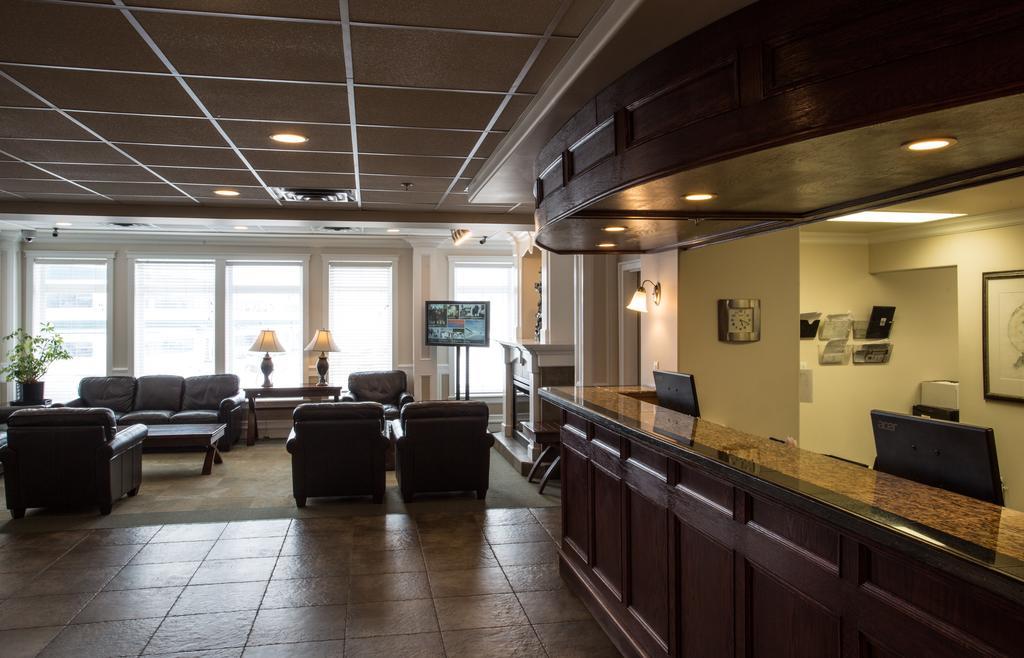 Hotel Arctic Iqaluit Экстерьер фото