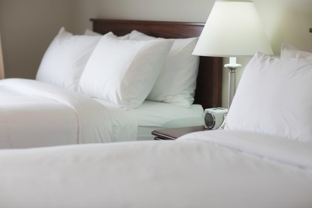 Hotel Arctic Iqaluit Экстерьер фото
