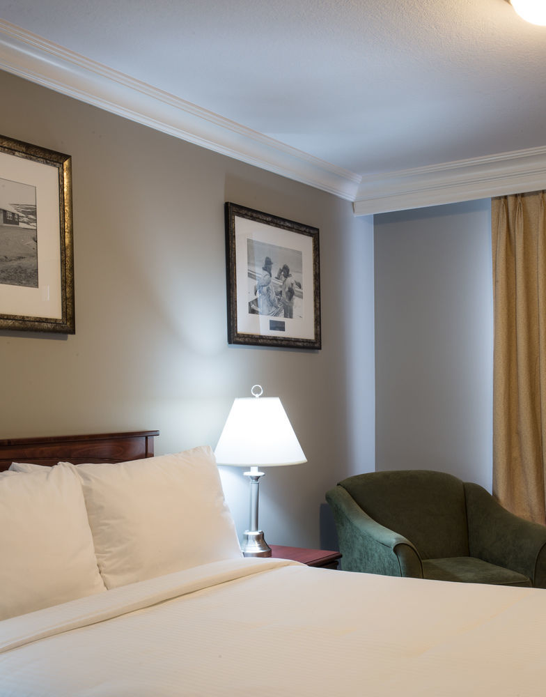 Hotel Arctic Iqaluit Экстерьер фото